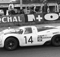 Rolf_Stommelen_-_Kurt_Ahrens_-Porsche_917L-