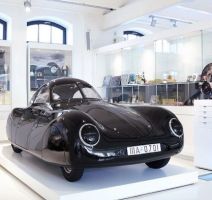 Porsche_Typ_64_Berlin-Rom-Wagen_-_Copyright_Automuseum_PROTOTYP_Hamburg